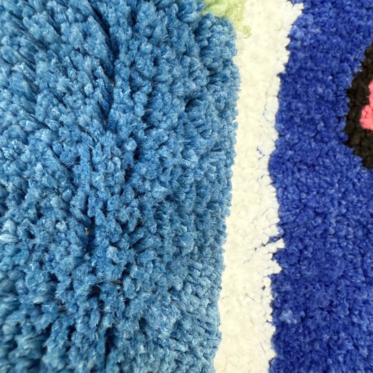 Tapis décoratif touffeté avec fausse fenêtre