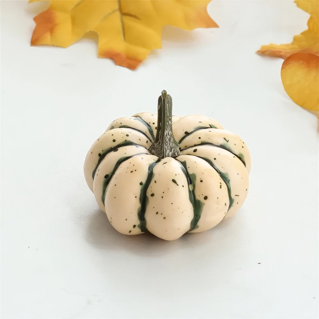 Ensemble de décorations d'automne avec mini citrouilles