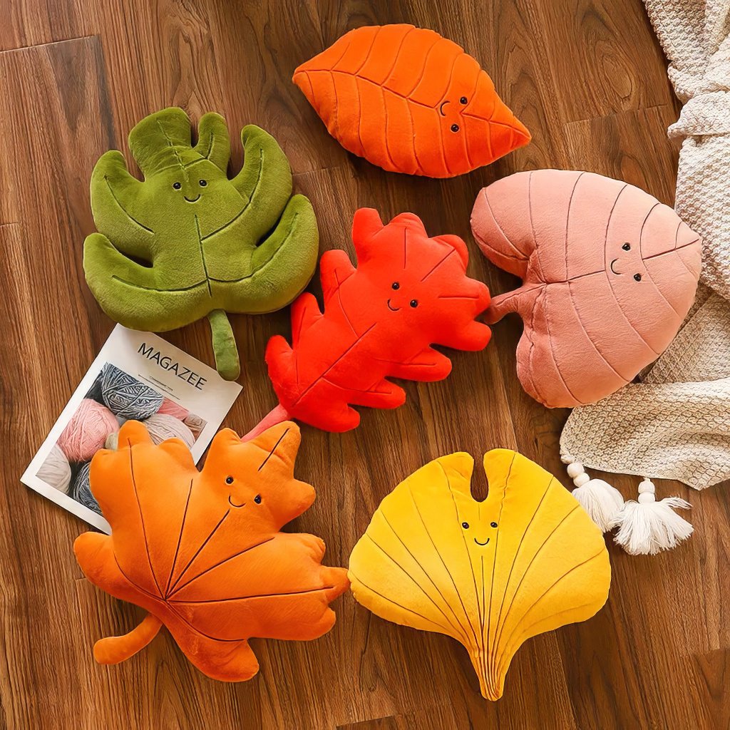 Feuilles d'automne en peluche mignonnes