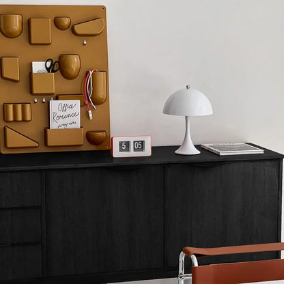Minimalist Retro Automatic Flip Table Clock