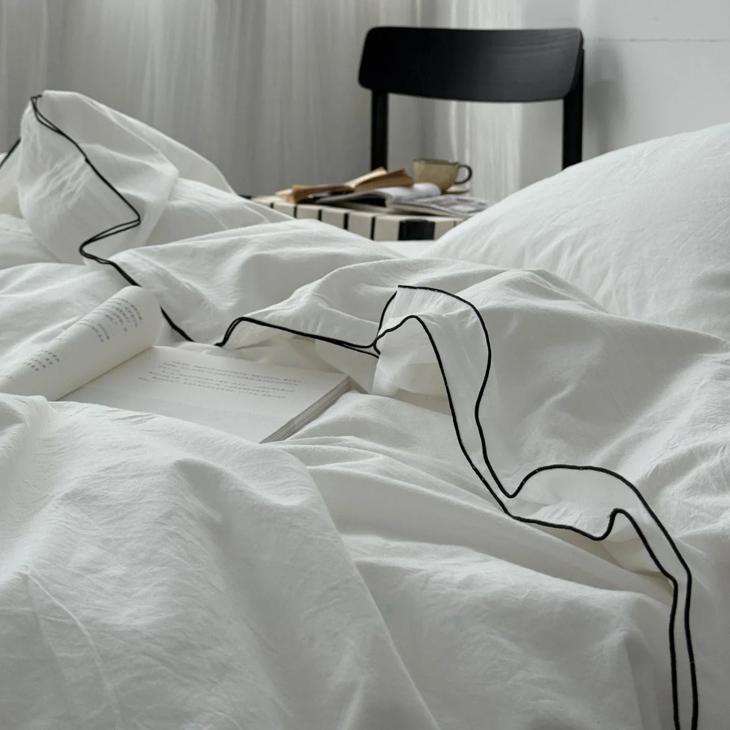 Soft Contrast Trim Washed Cotton Bedding Set