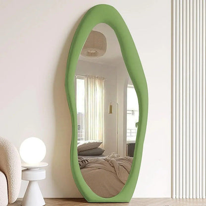 Miroir sur pied irrégulier pleine longueur