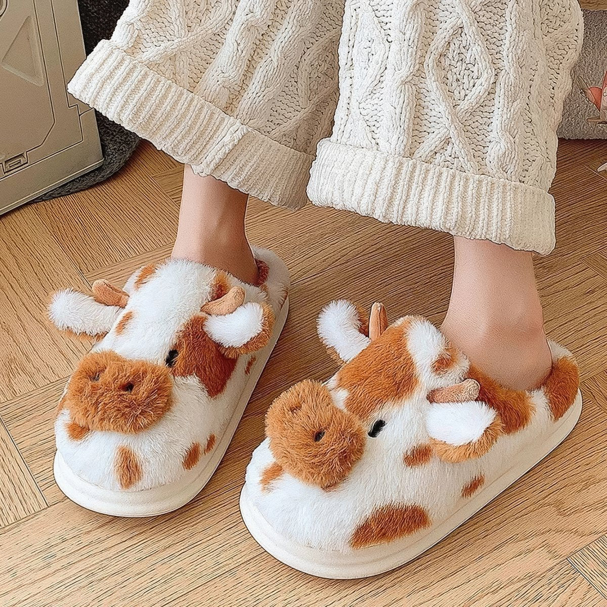 Chaussons en peluche vache Moo