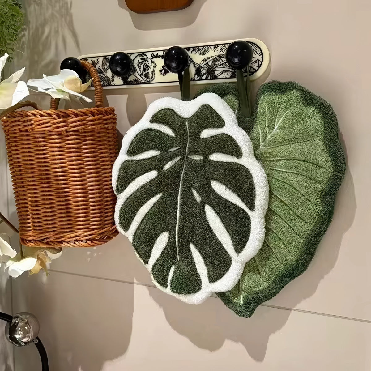 Botanical Leaf Microfiber Hand Towel