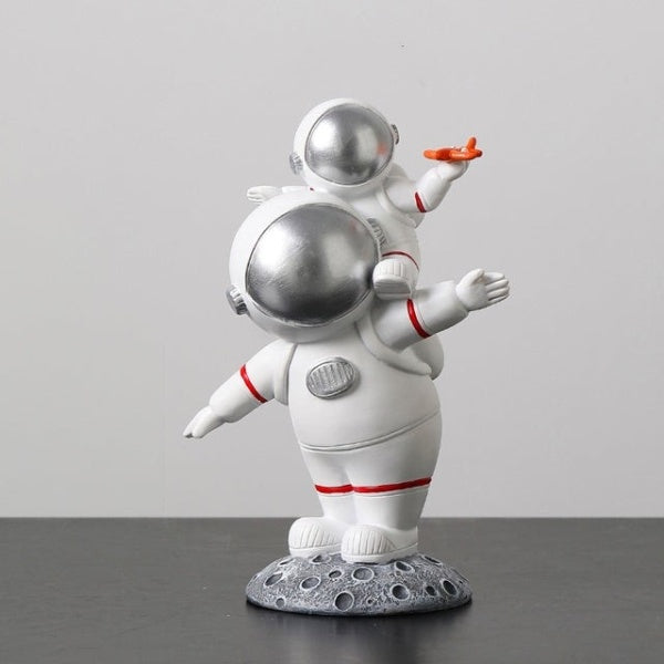 Astronaut Family Decorative Figurine