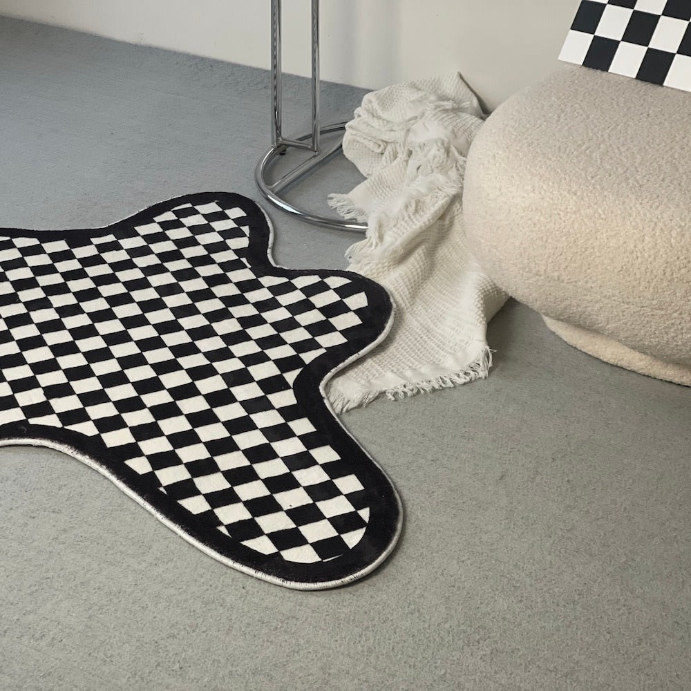 Irregular Blob Checkered Accent Rug