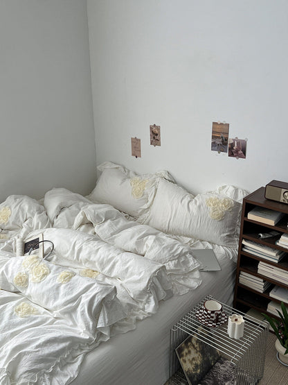 Soft Girl Romantic Floral Bedding