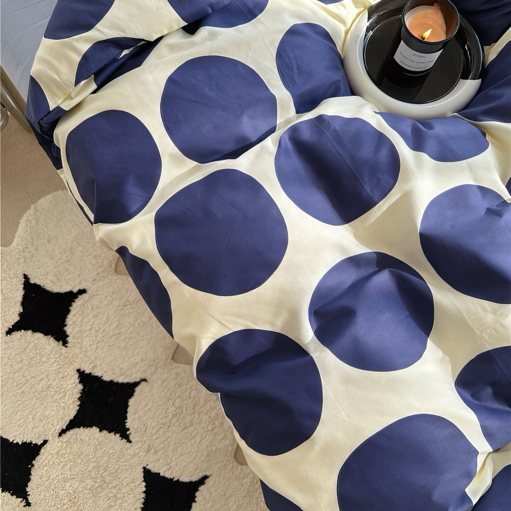 Set biancheria da letto blu a pois grandi