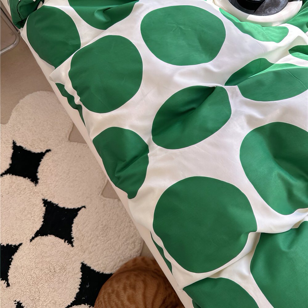 Set biancheria da letto verde a pois grandi