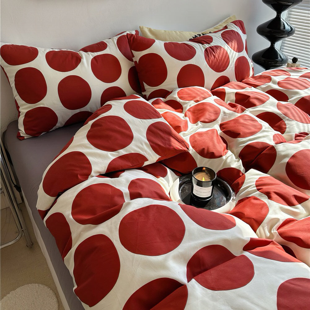 Conjunto de cama grande de bolinhas vermelhas