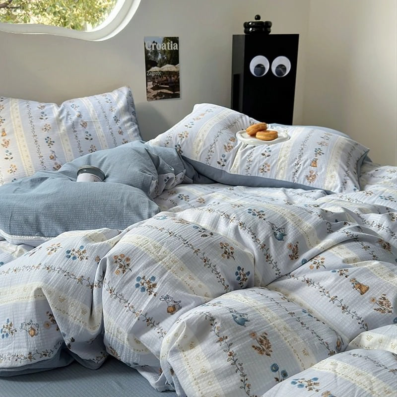 Light Blue Floral Print Bedding Set