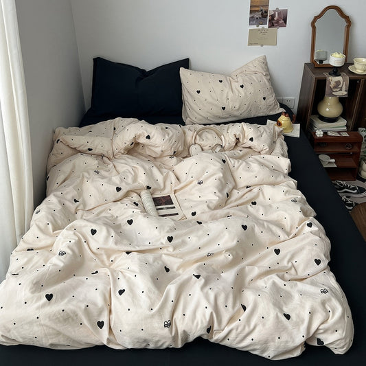 Bettwäscheset mit kleinen Herzen und Punkten