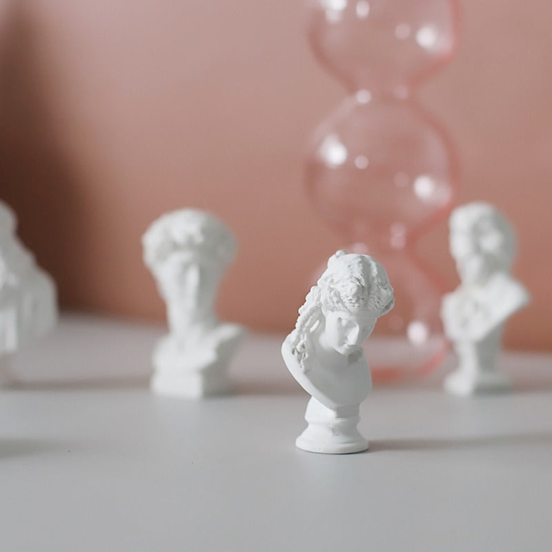 Mini Bust Figurines statue