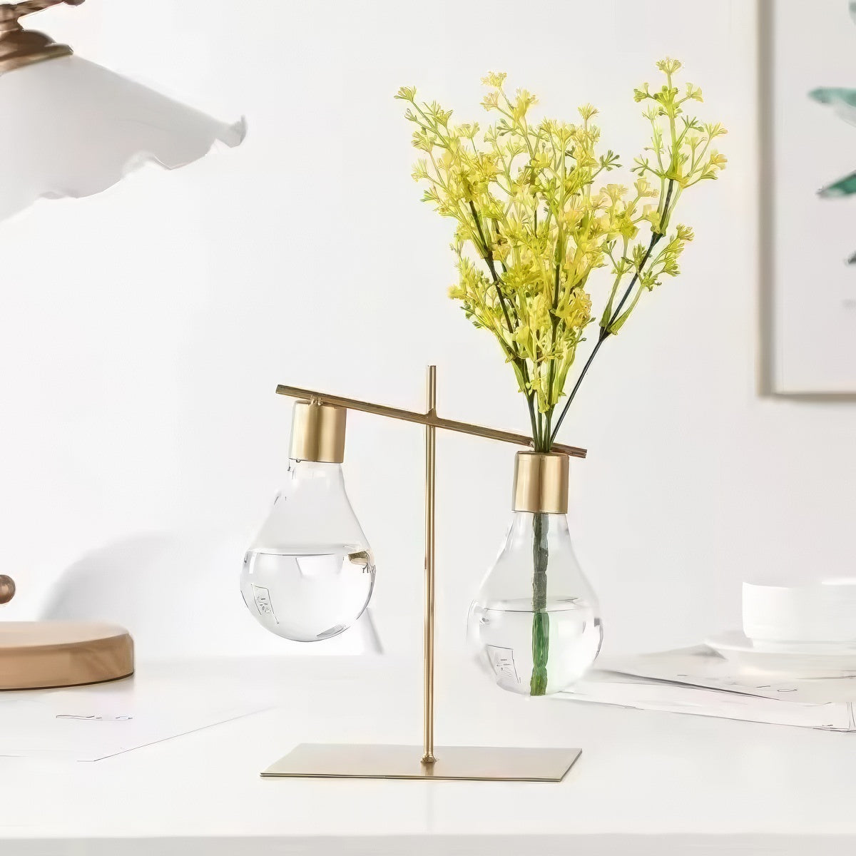 Vase hydroponique minimaliste à ampoule