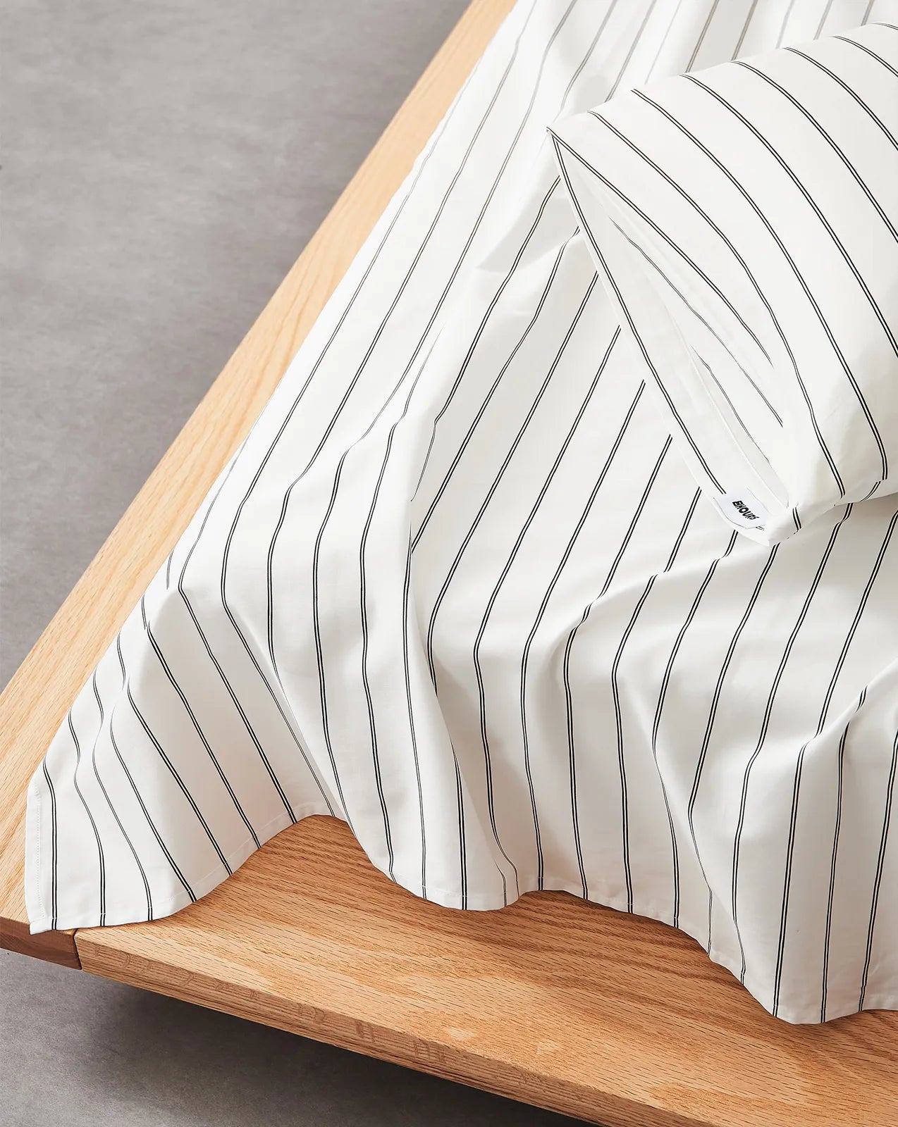 Minimalist Pinstripe Cotton Sheet Set