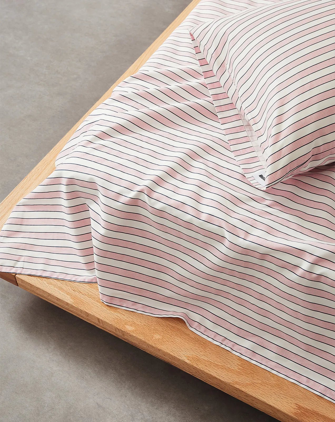 Minimalist Pinstripe Cotton Sheet Set