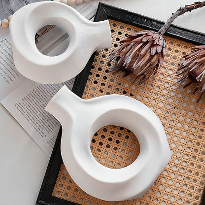 Vase moderne en céramique à cercle creux