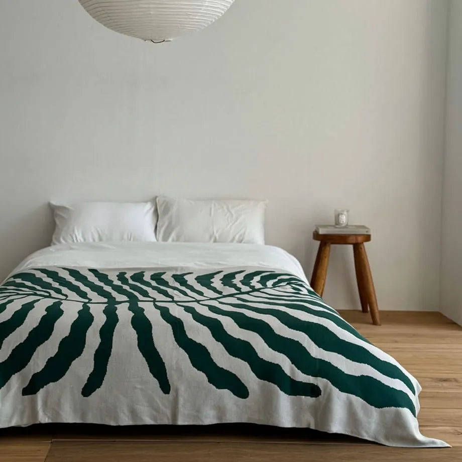 Modern Organic Leaf Pattern Flannel Fleece Throw Blanket
