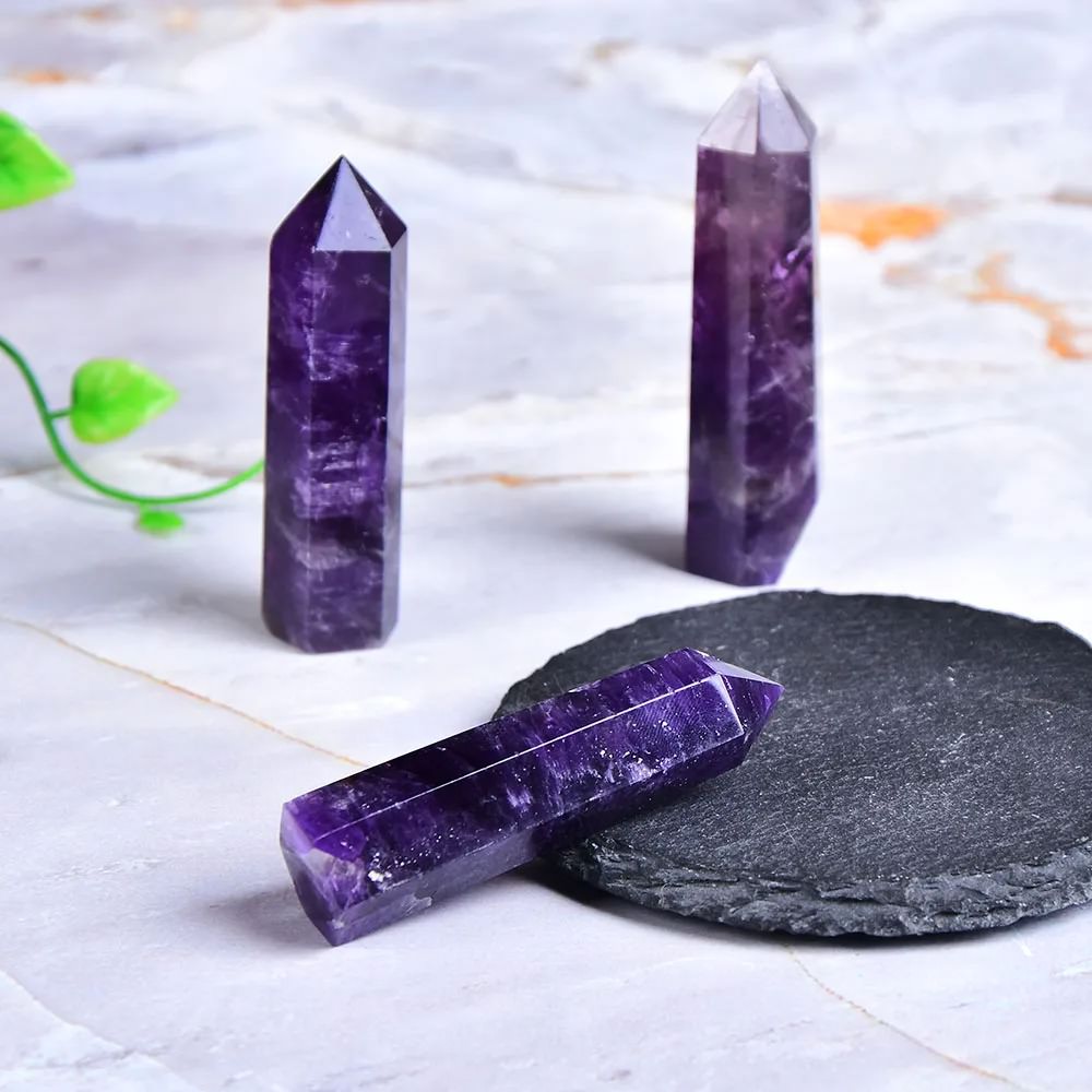 Natürlicher Amethyst-Kristallturm