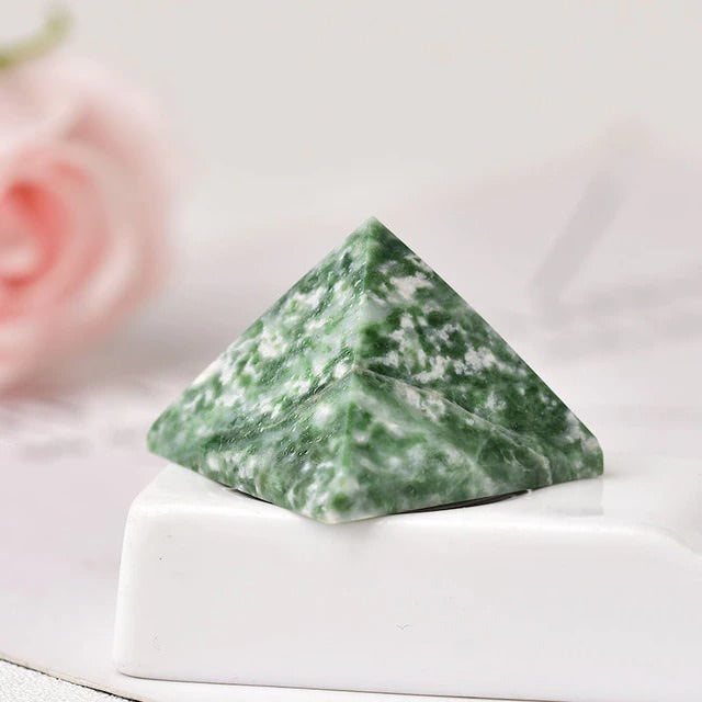 Natural Crystal Pyramid AESTHETIC_Fairycore AESTHETIC_Witchcore SUB CATEGORY_Desk Accessories