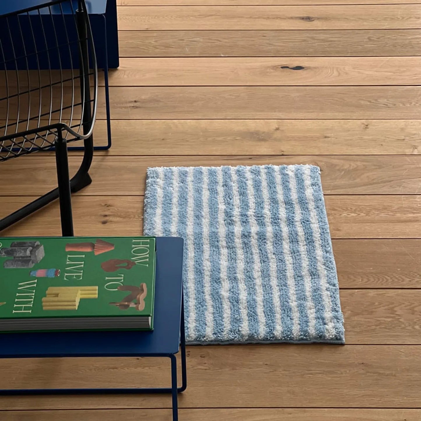 Playful Organic Wavy Striped Shaggy Accent Rug