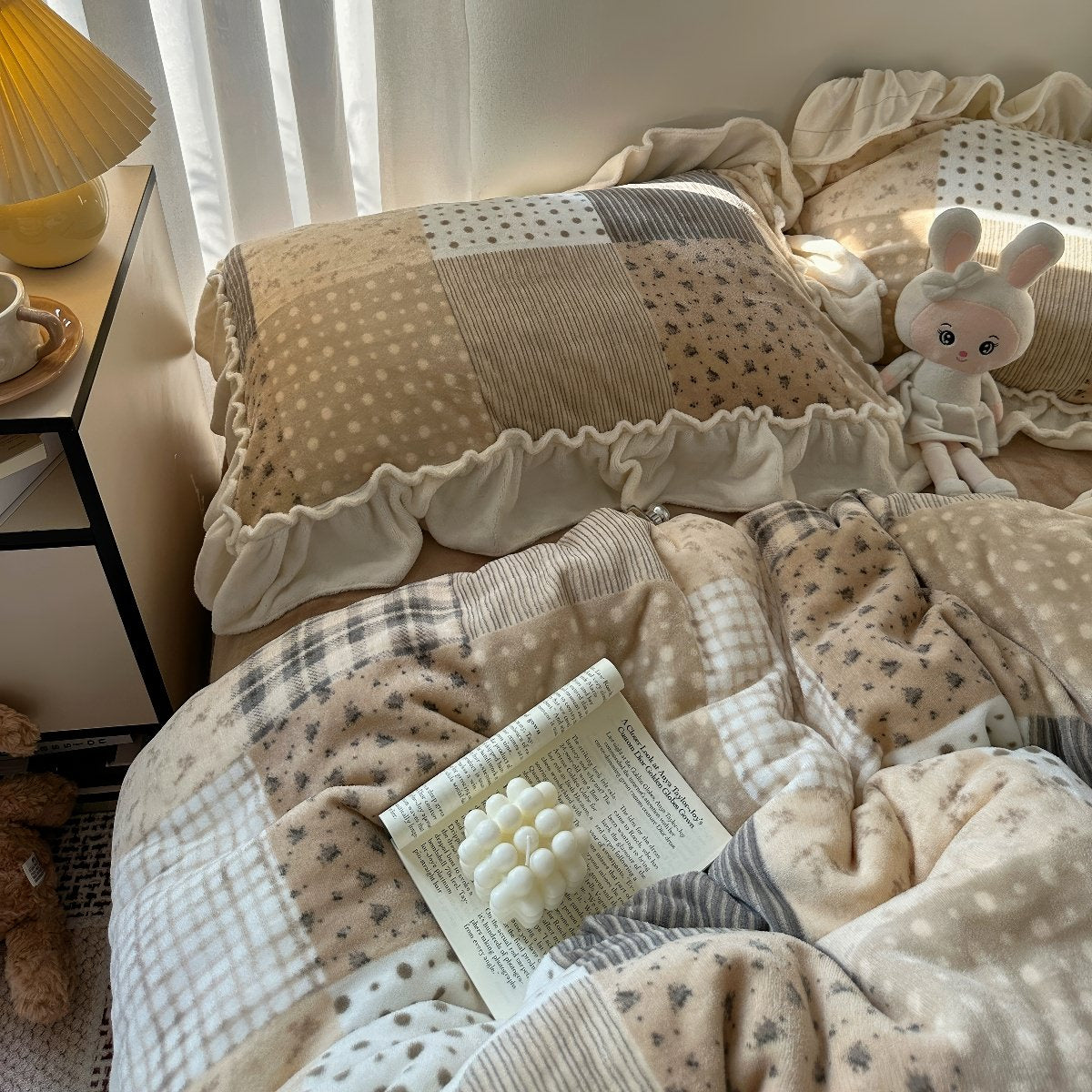 Patchwork Ruffle Plush Fleece Winter Bedding Set