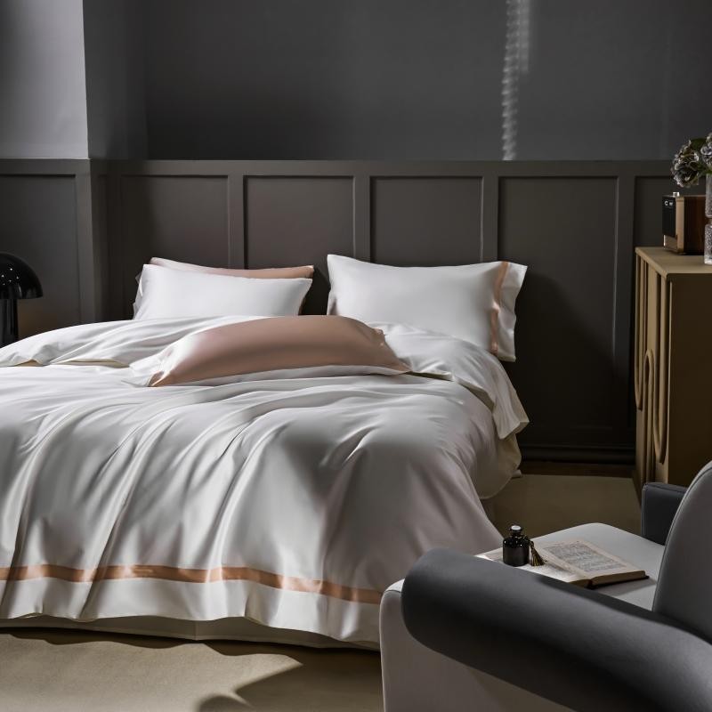 Manya Classic Solid Reversible Egyptian Cotton Bedding Set