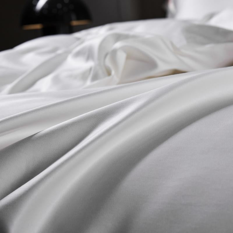 Manya Classic Solid Reversible Egyptian Cotton Bedding Set