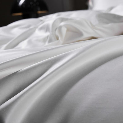 Manya Classic Solid Reversible Egyptian Cotton Bedding Set