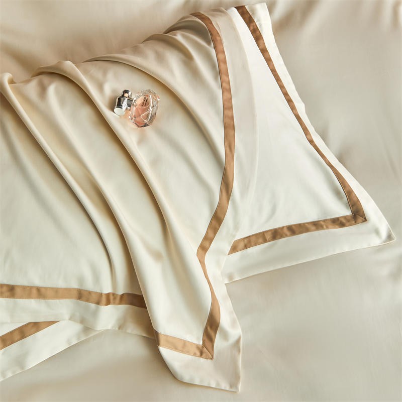 Karine Modern Seamless Solid Egyptian Cotton Bedding Set