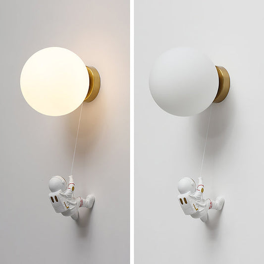 Astronaut Wall Lamp