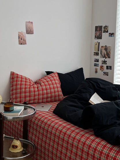Red Christmas Plaid Bedding Set