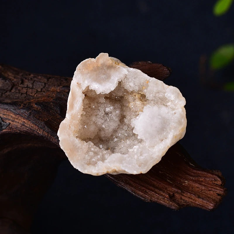 Raw Agate Crystal Cut AESTHETIC_Witchcore geode SUB CATEGORY_Desk Accessories