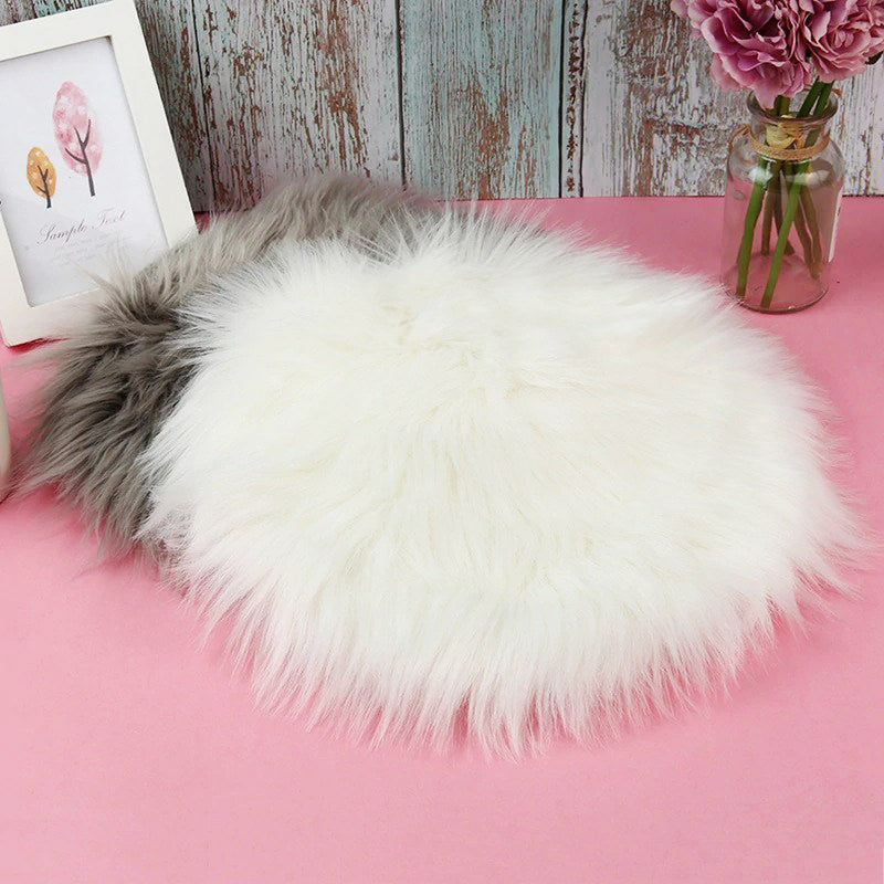 Faux Fur Round Seat Cushion AESTHETIC_Soft Girl SUB CATEGORY_Seat Cushions