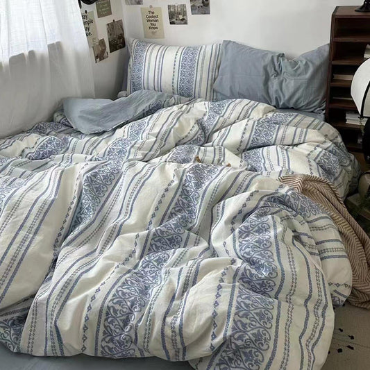 Scandinavian Striped Bedding Set