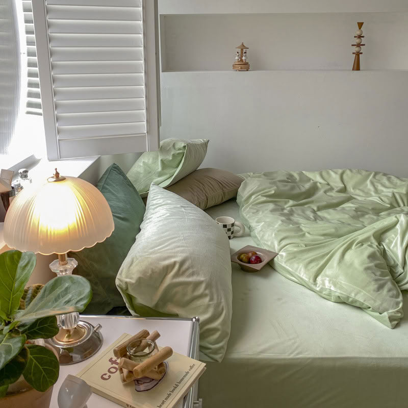 Solid Color Velvet Bedding Set