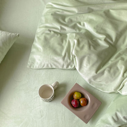 Solid Color Velvet Bedding Set