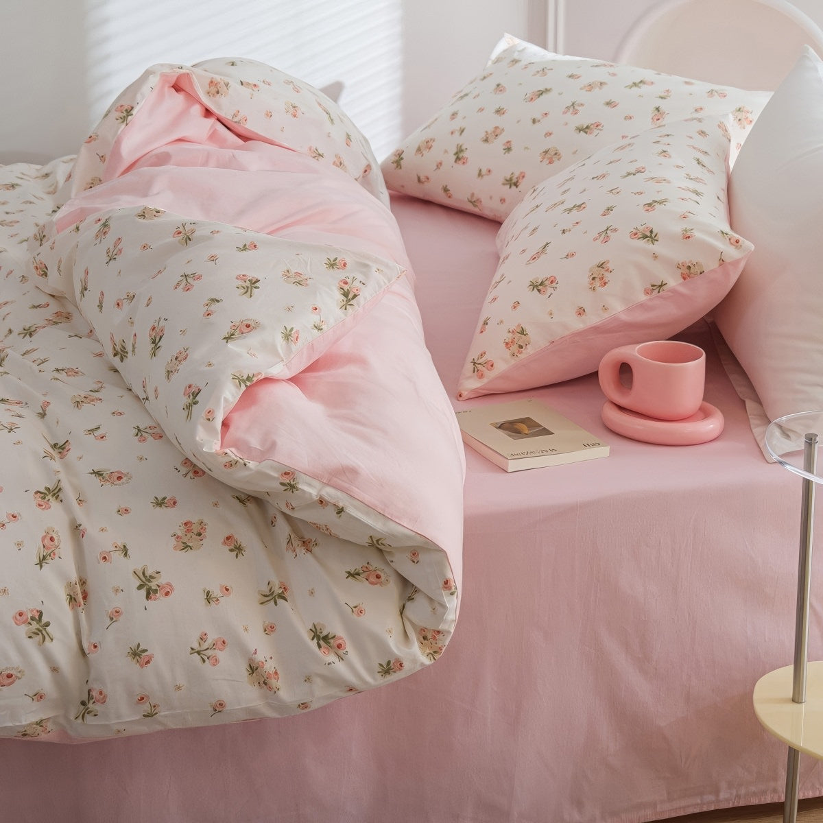 Spring Roses Pale Pink Bedding Set