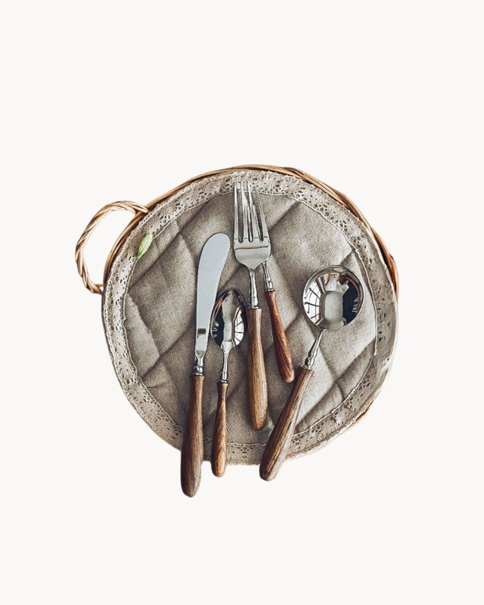 Timeless Cutlery Set