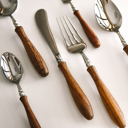 Timeless Cutlery Set