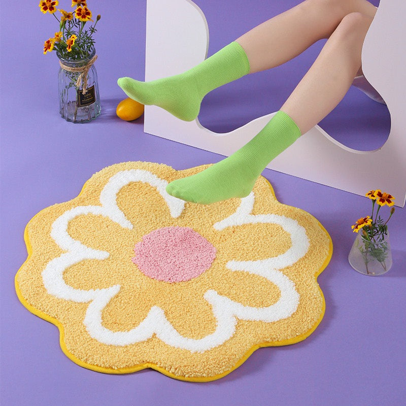 Tufted Daisy Flower Accent Rug