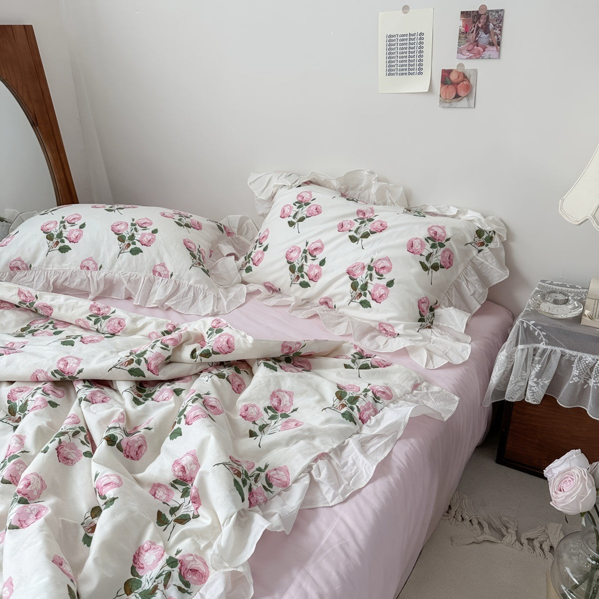 Vintage Pale Roses Summer Comforter Set