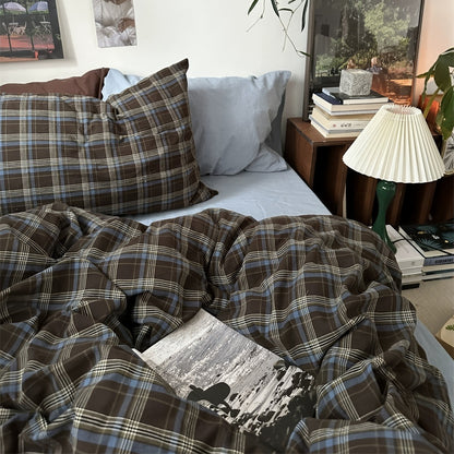 Vintage Plaid Bedding Set