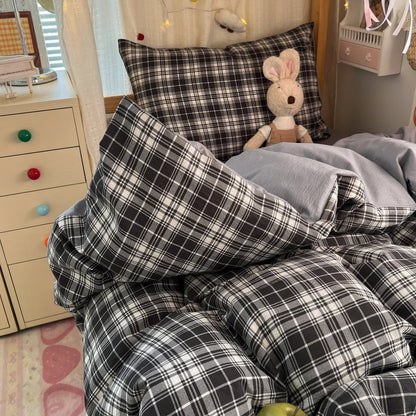 Black & Brown Plaid Bedding Set