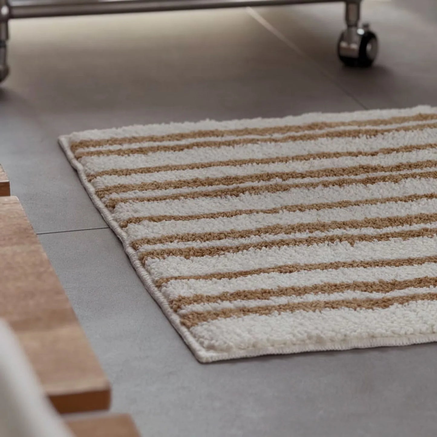Warm Caramel Toast Striped Shaggy Accent Rug