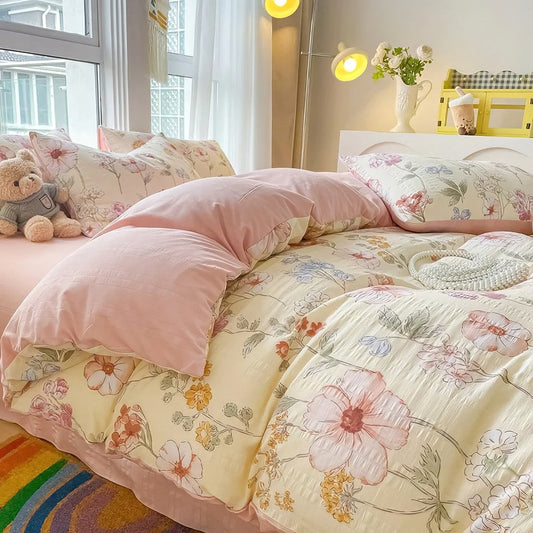 Juego de cama texturizado con estampado de flores de acuarela