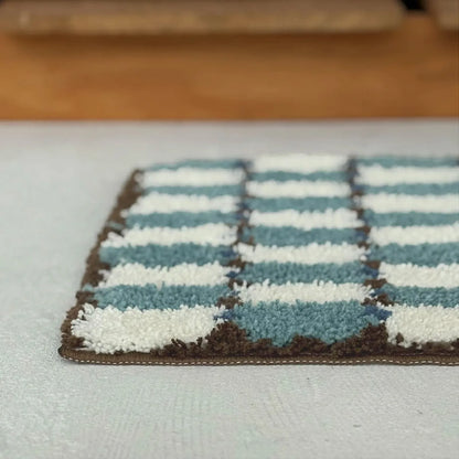 Wavy Checkerboard Plush Accent Rug