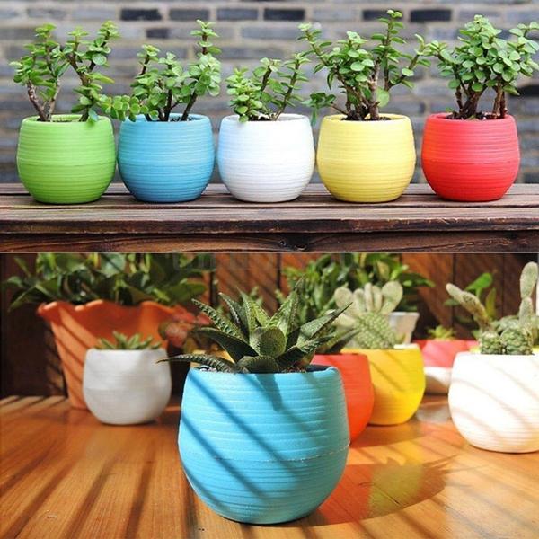 2-Pack: Plastic Plant Flower Pots __stock:100 Garden & Patio refund_fee:800 show-color-swatches