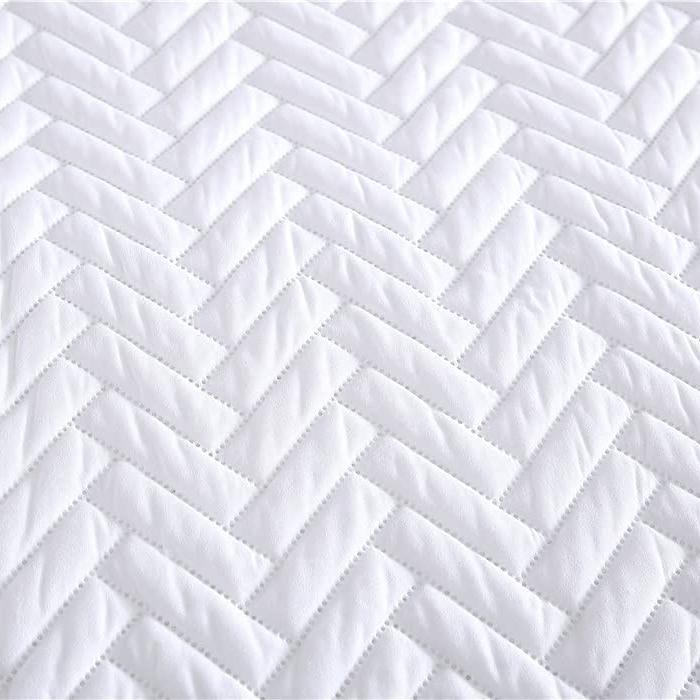 3-Piece: The Nesting Company Birch Bedding Collection Embossed Quilt Coverlet Bedspread Set __label2:BOGO 30% OFF __stock:350 Bedding refund_fee:1800