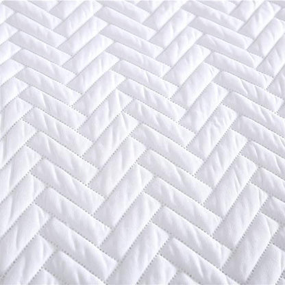 3-Piece: The Nesting Company Birch Bedding Collection Embossed Quilt Coverlet Bedspread Set __label2:BOGO 30% OFF __stock:350 Bedding refund_fee:1800